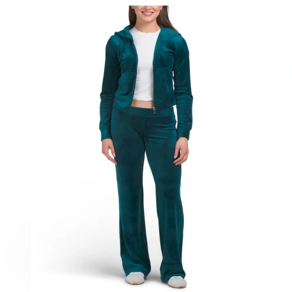 Juicy Couture  NWT Women's  SEA Velour tracksuit set - Picture 4 of 9